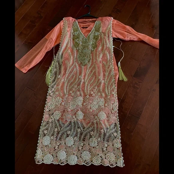 Pakistani Indian Wedding Dress - Picture 1 of 5